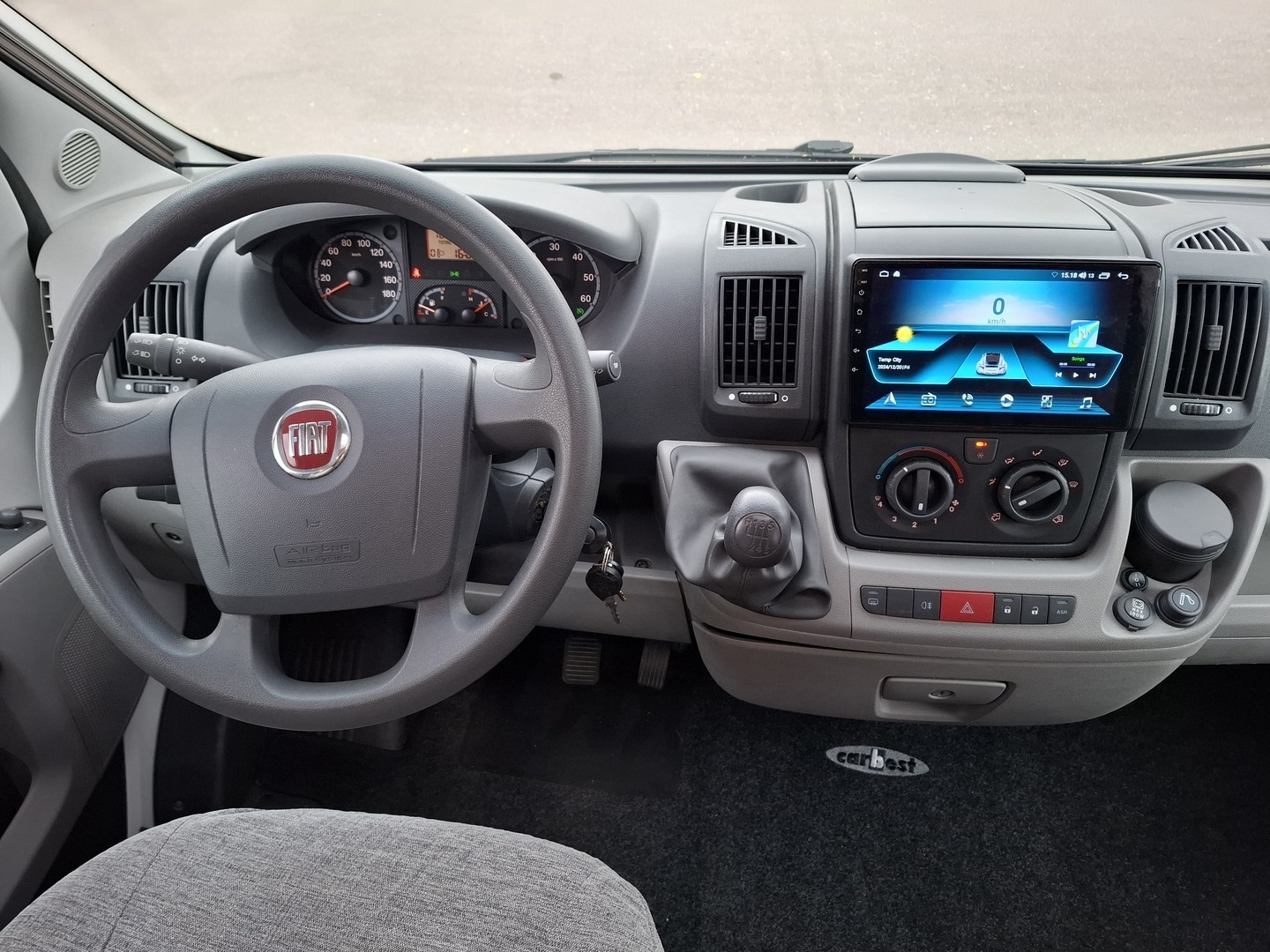 KNAUS Skywave 650 MF 2011