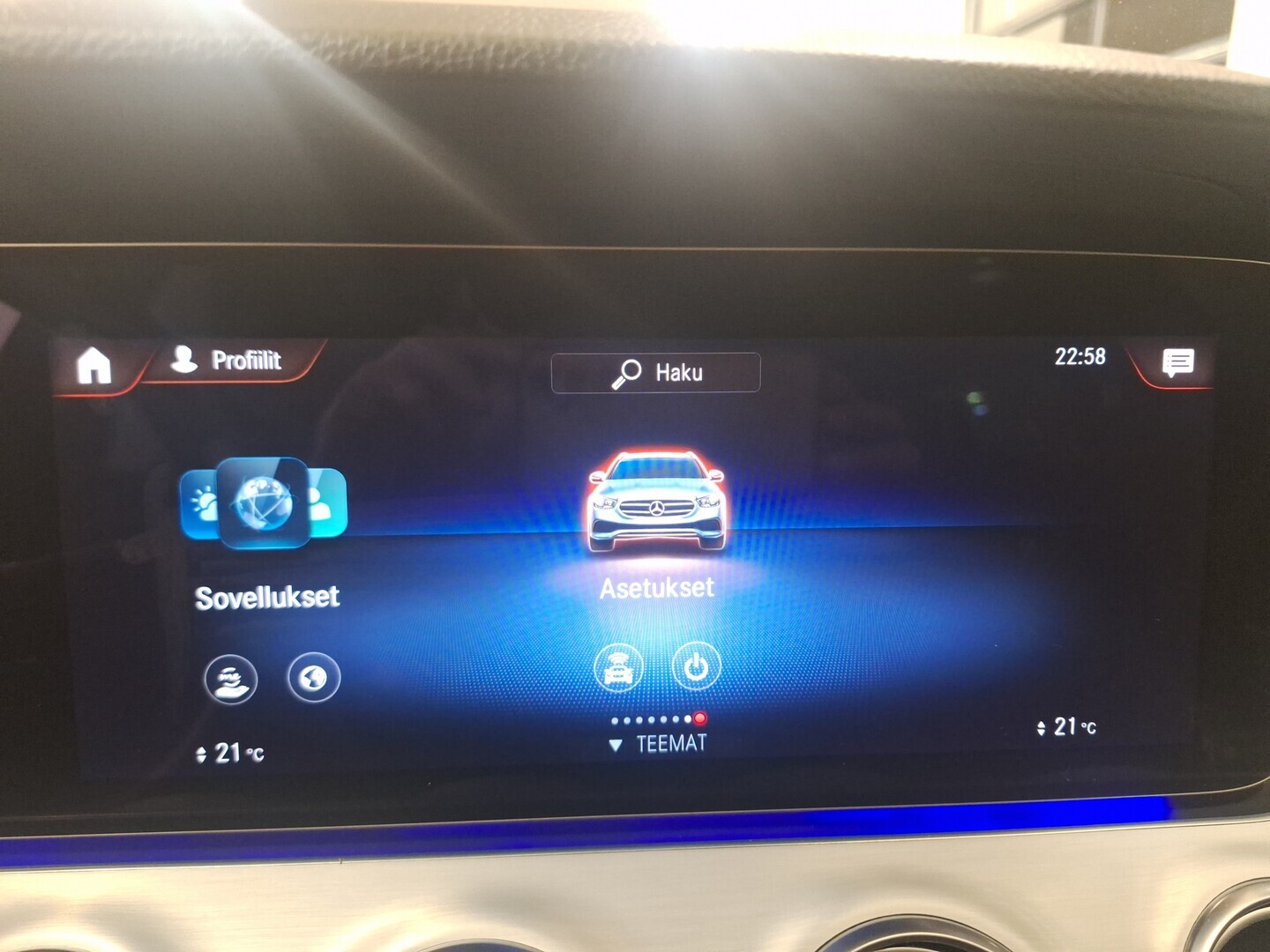 MERCEDES-BENZ E 2022