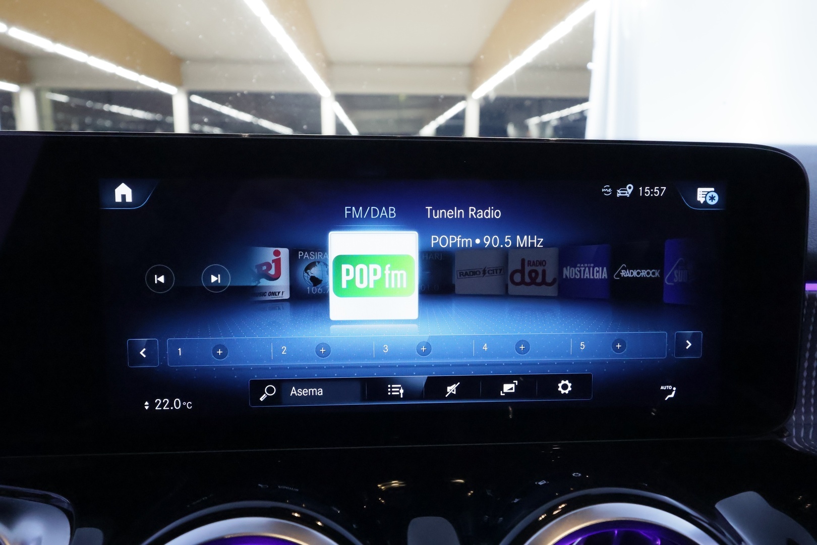 MERCEDES-BENZ EQB 2022