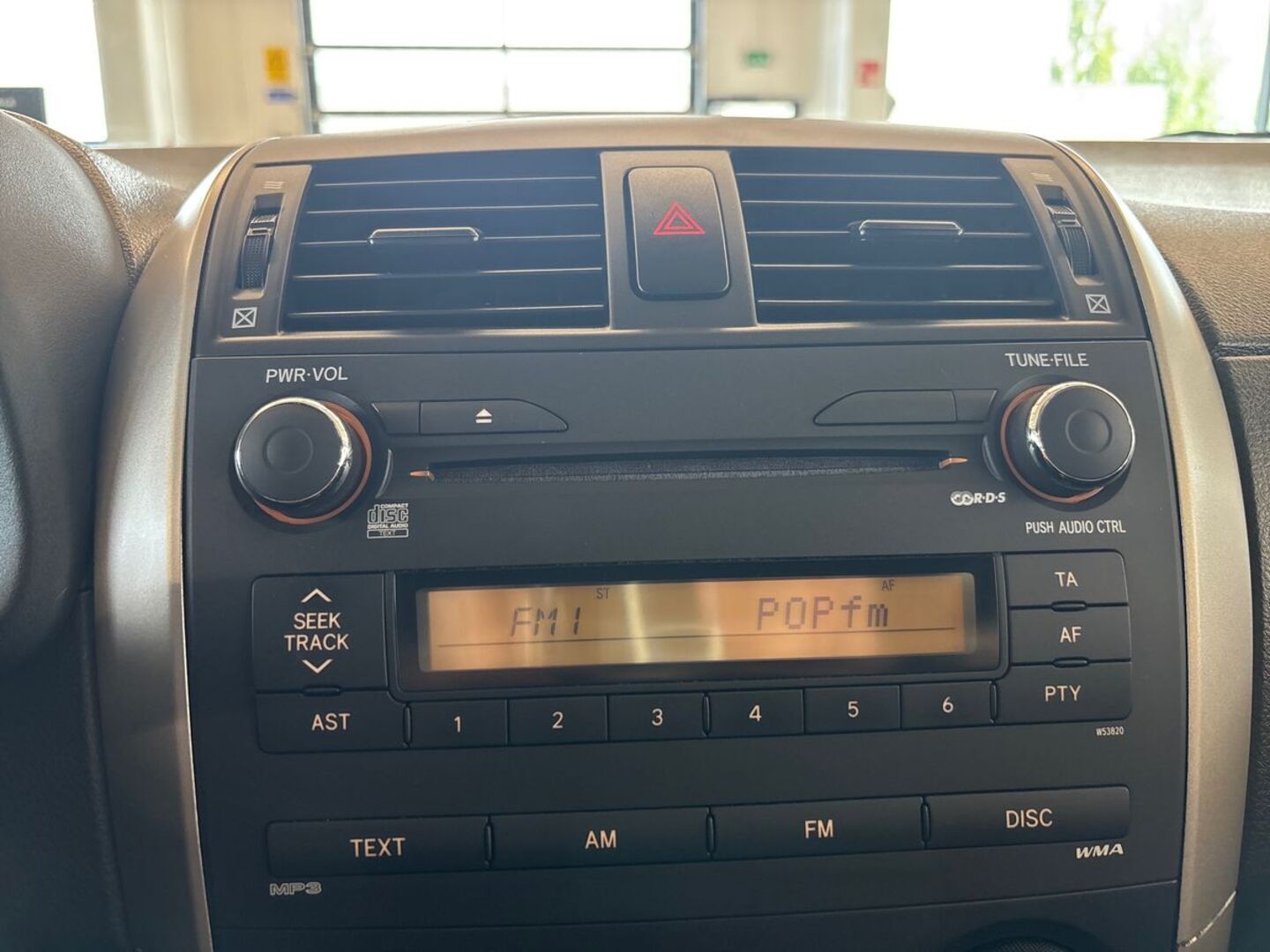 TOYOTA Corolla 2010