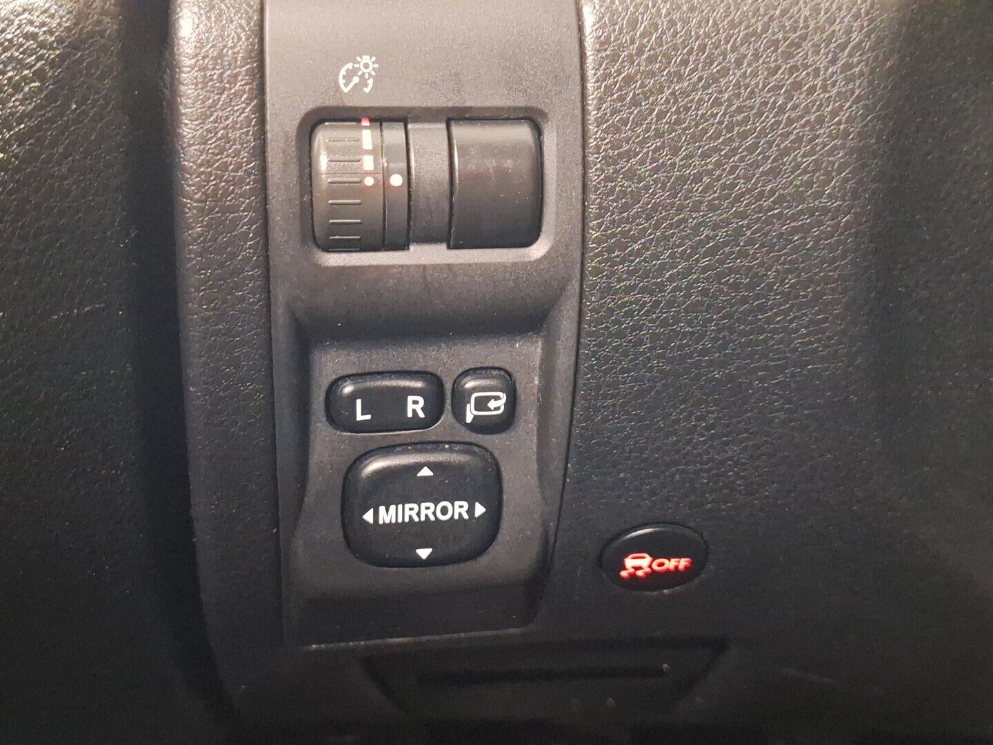 SUBARU Forester 2012