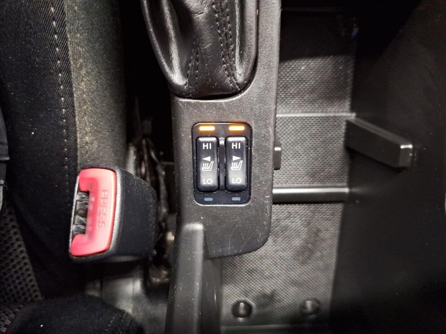 SUBARU Forester 2012