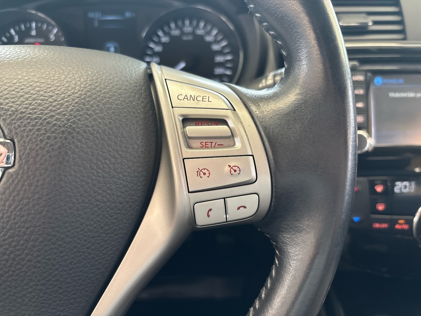 NISSAN Pulsar 2017