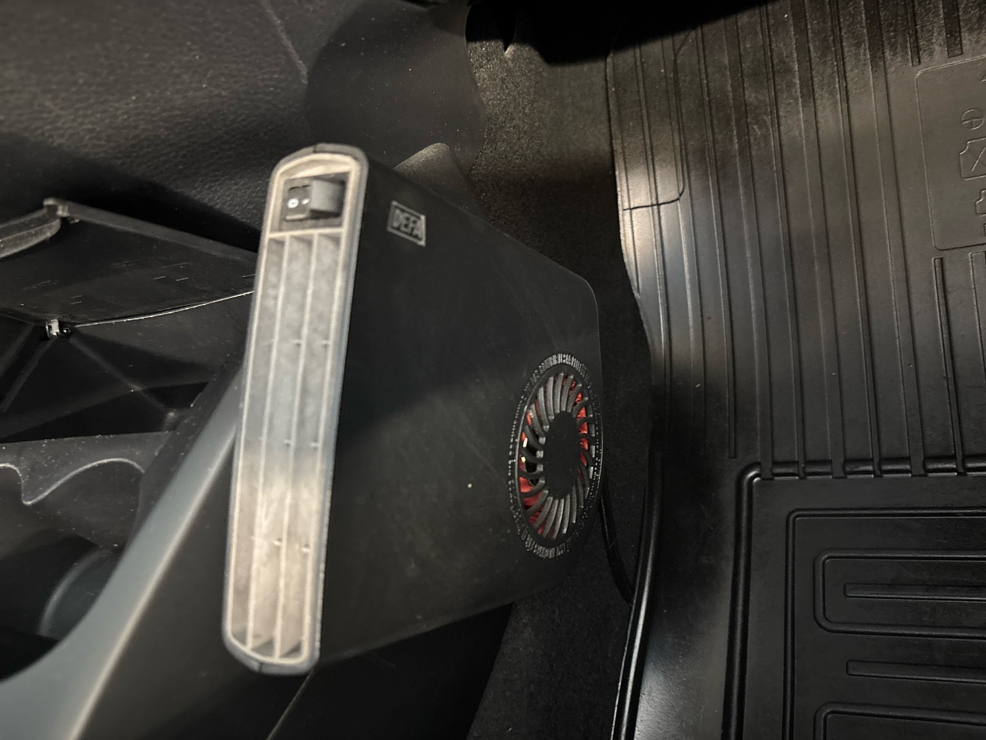 TOYOTA Yaris 2018