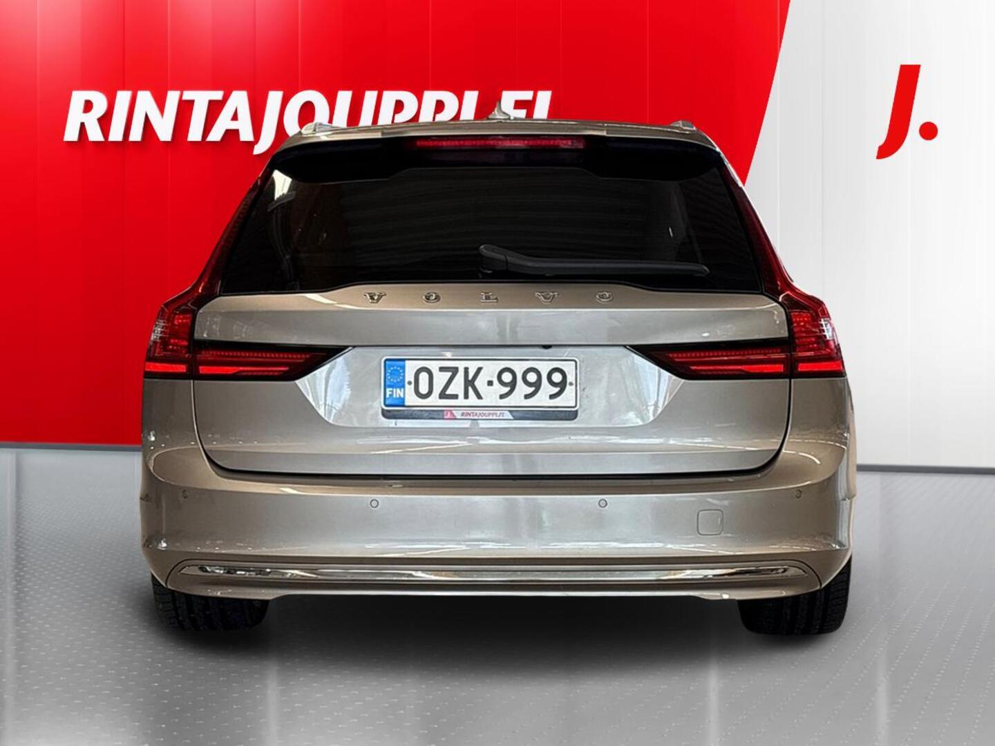 VOLVO V90 5