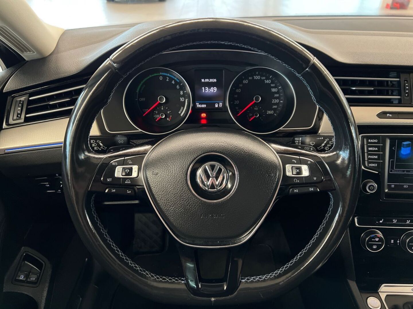 VOLKSWAGEN Passat 2017