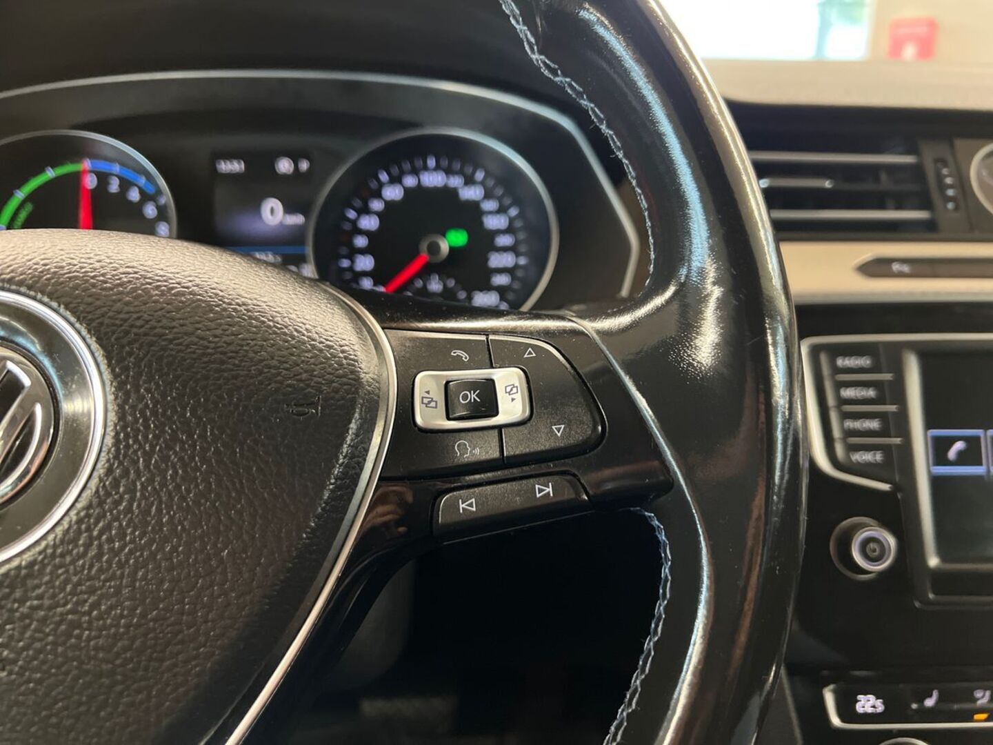 VOLKSWAGEN Passat 2017