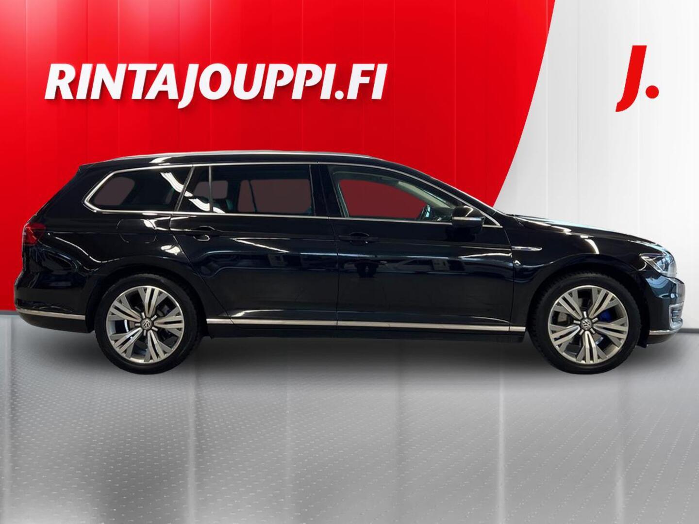 VOLKSWAGEN Passat 2017