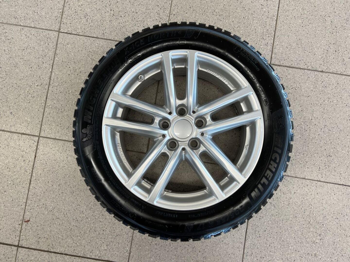 BMW 218 2023