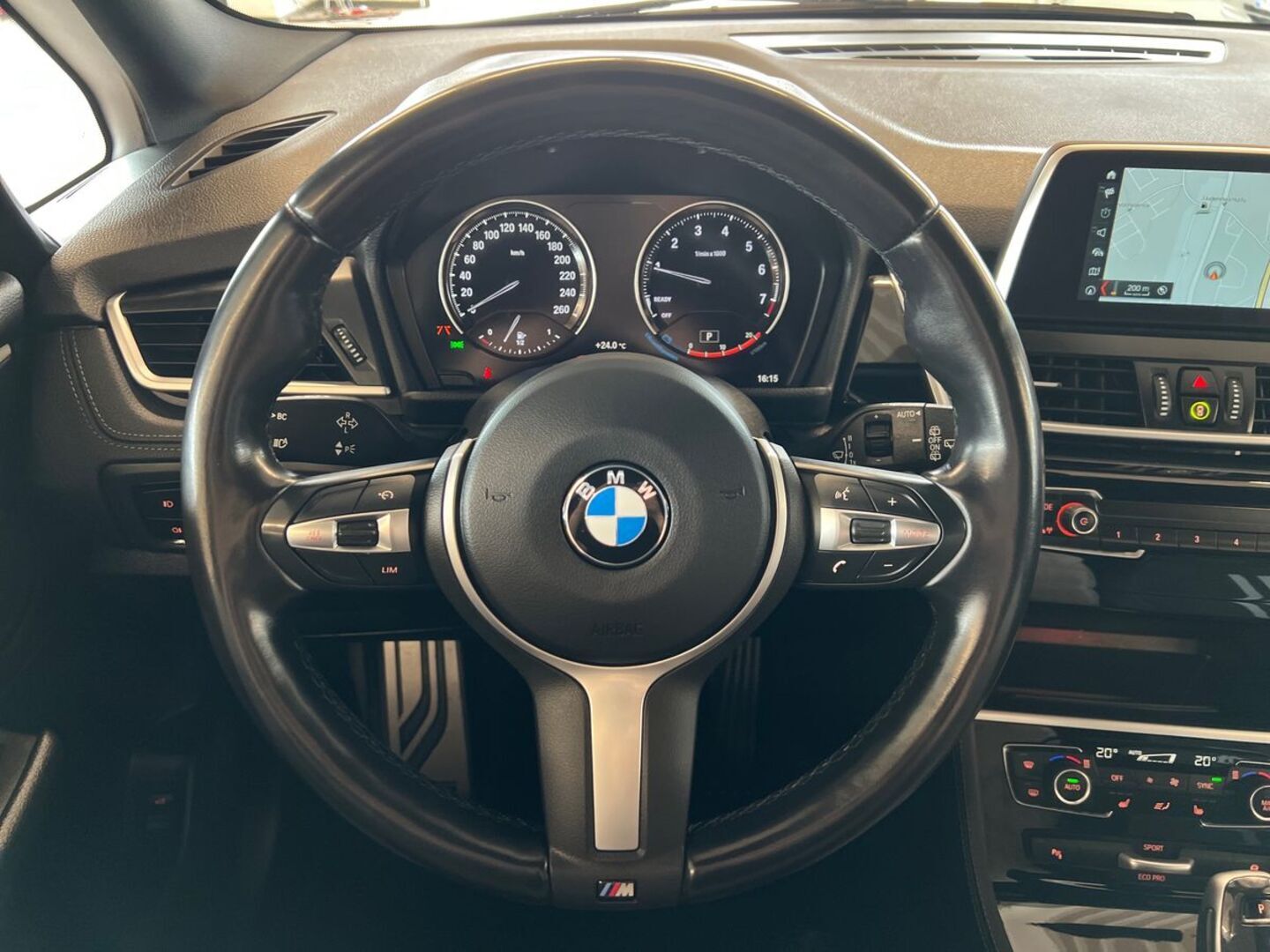 BMW 218 2023