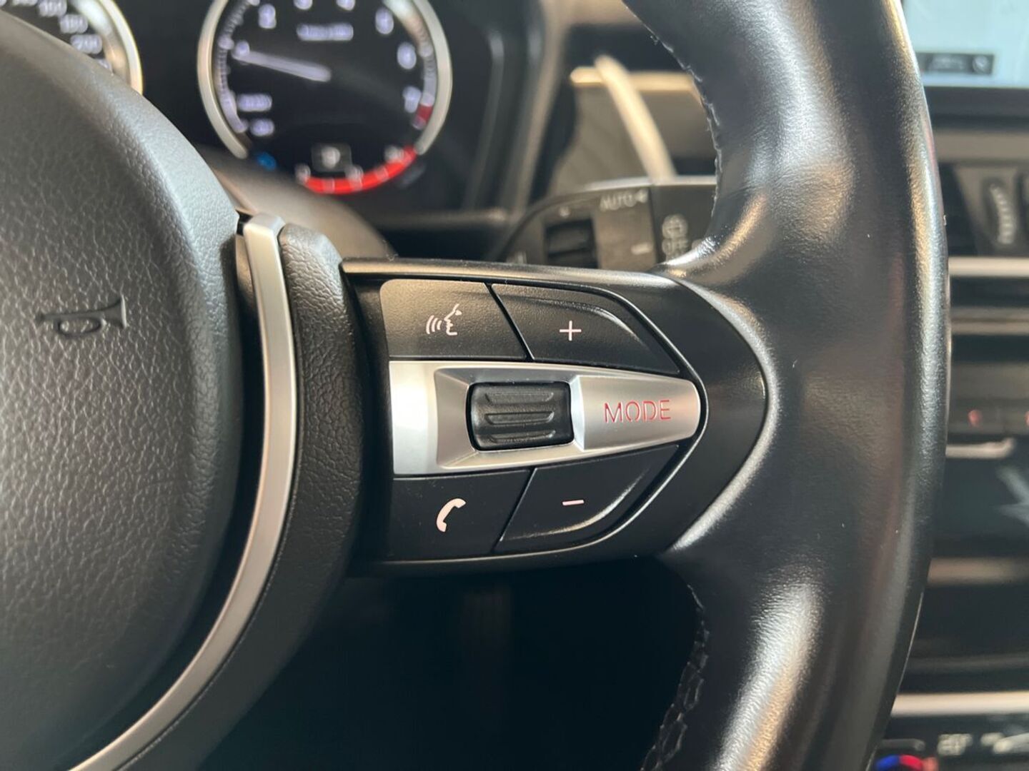 BMW 218 2023