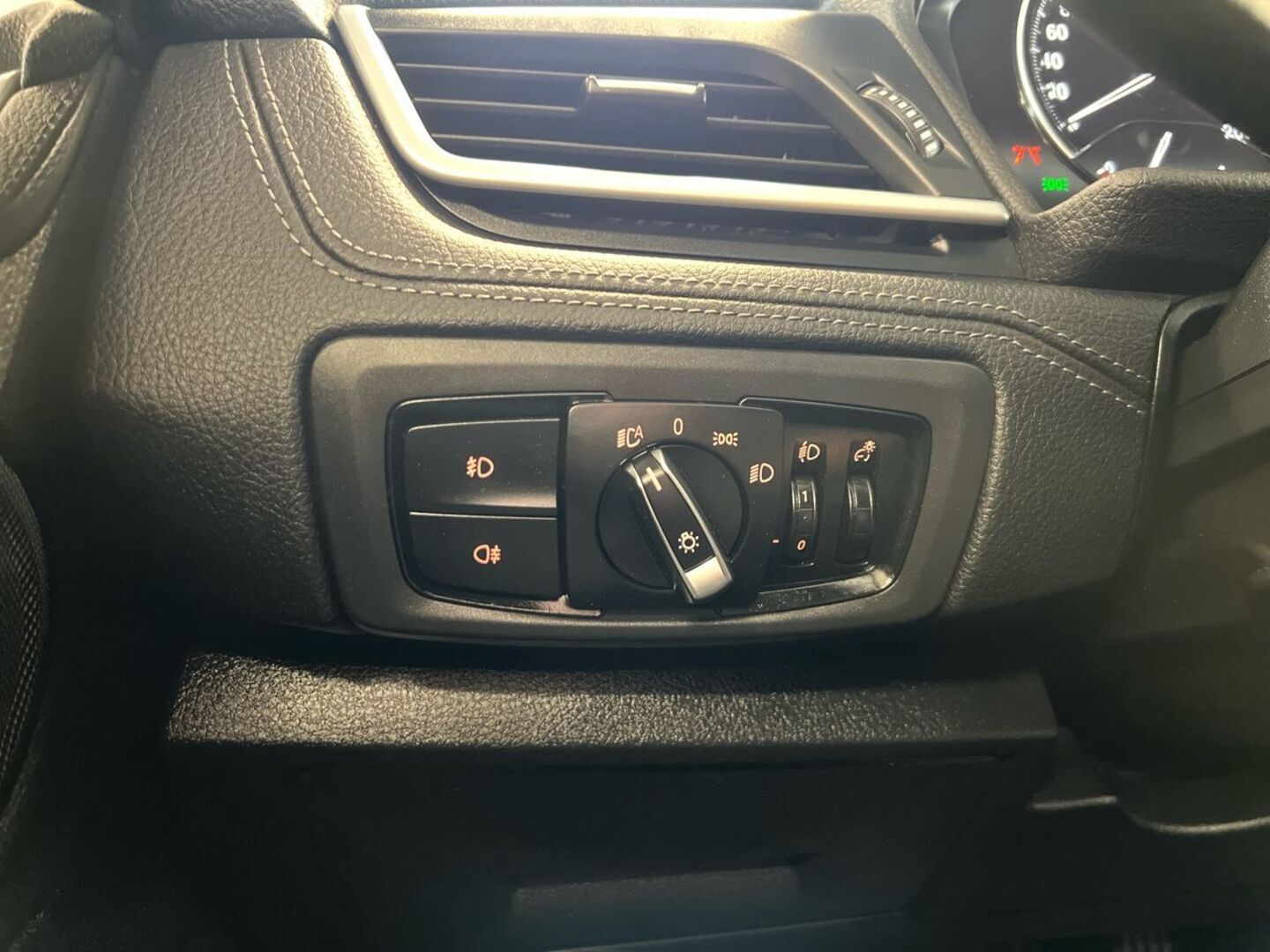 BMW 218 2023