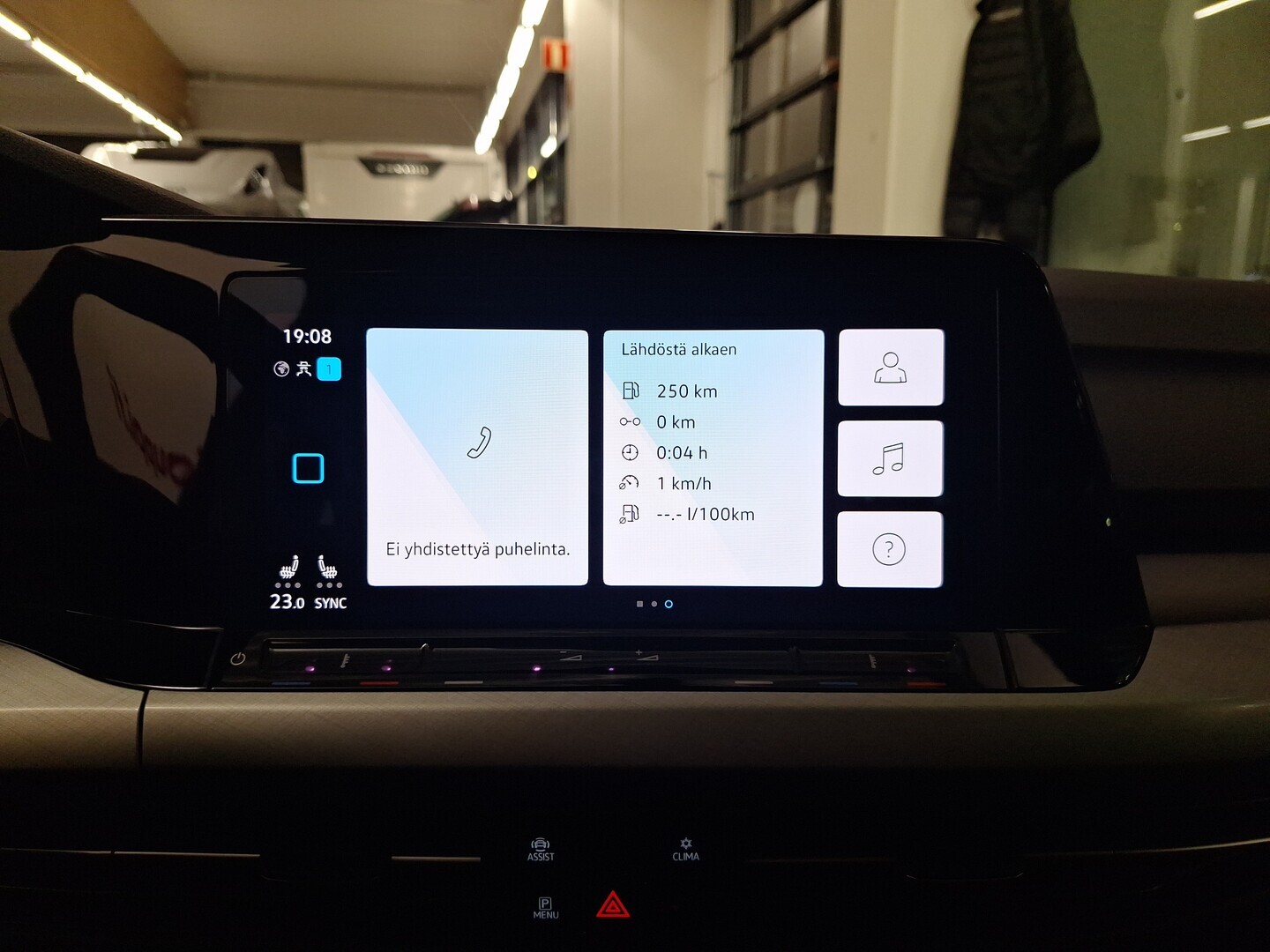 VOLKSWAGEN Golf 2023