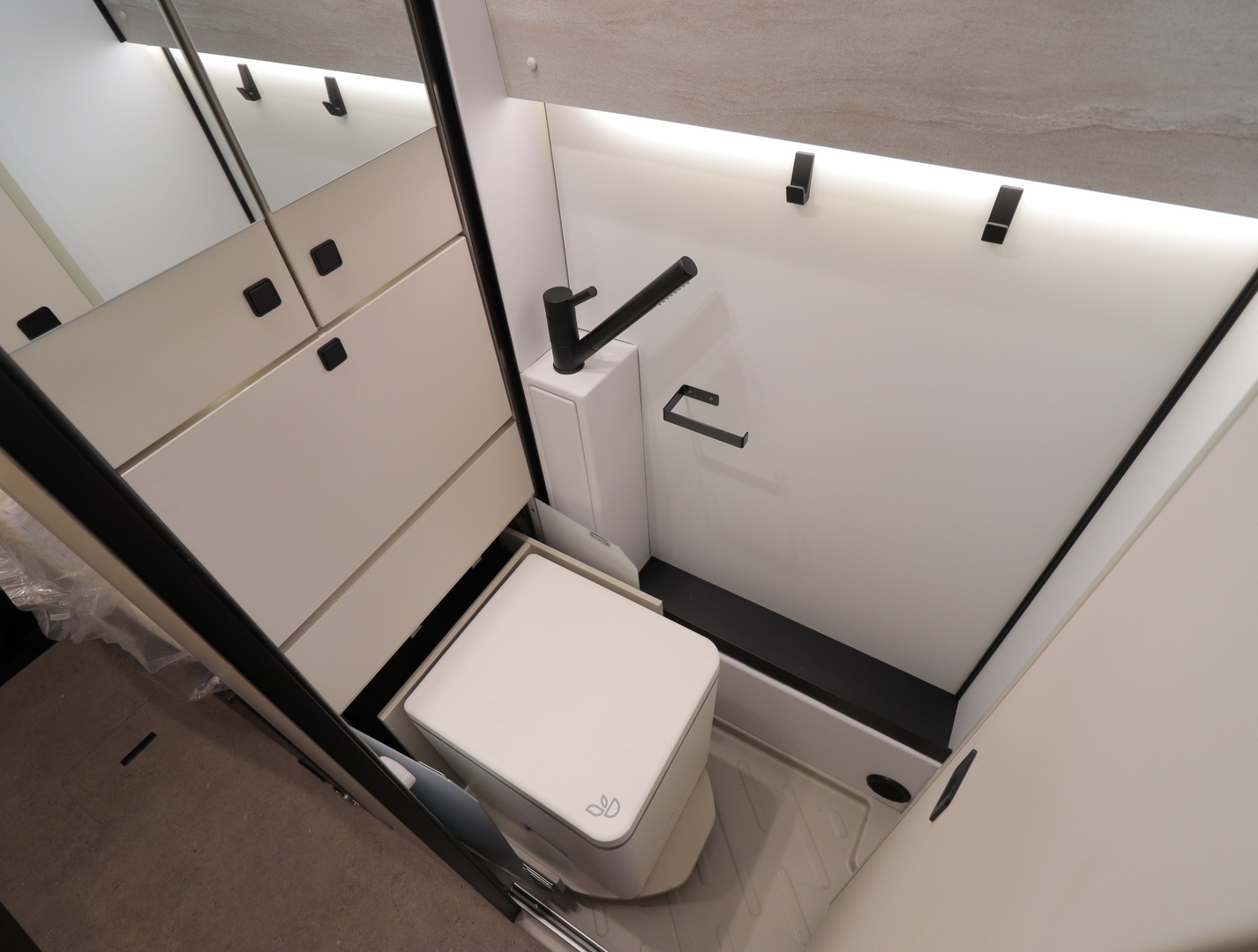 BÜRSTNER HABITON HM 6.0 2026