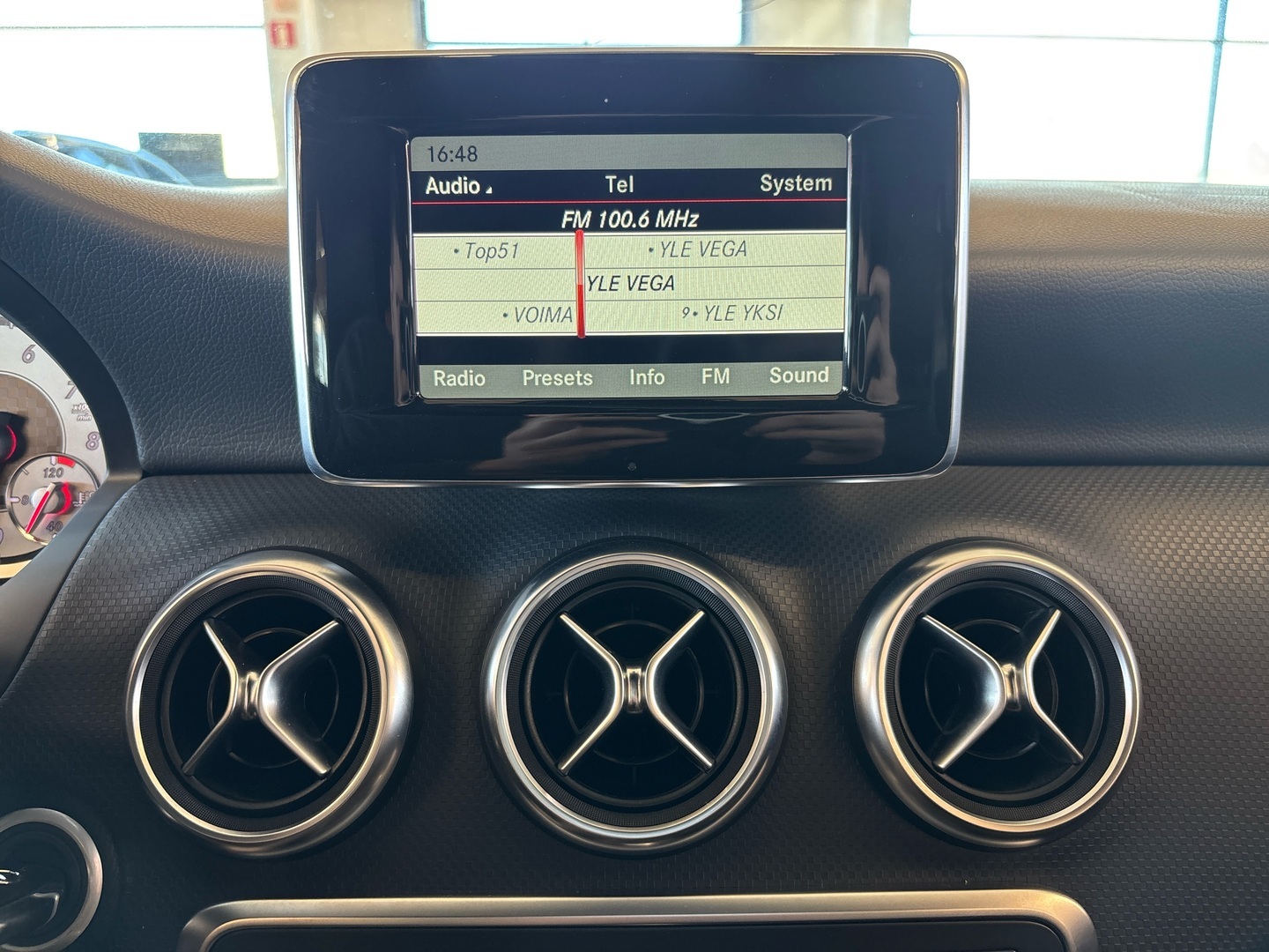 MERCEDES-BENZ A 2013