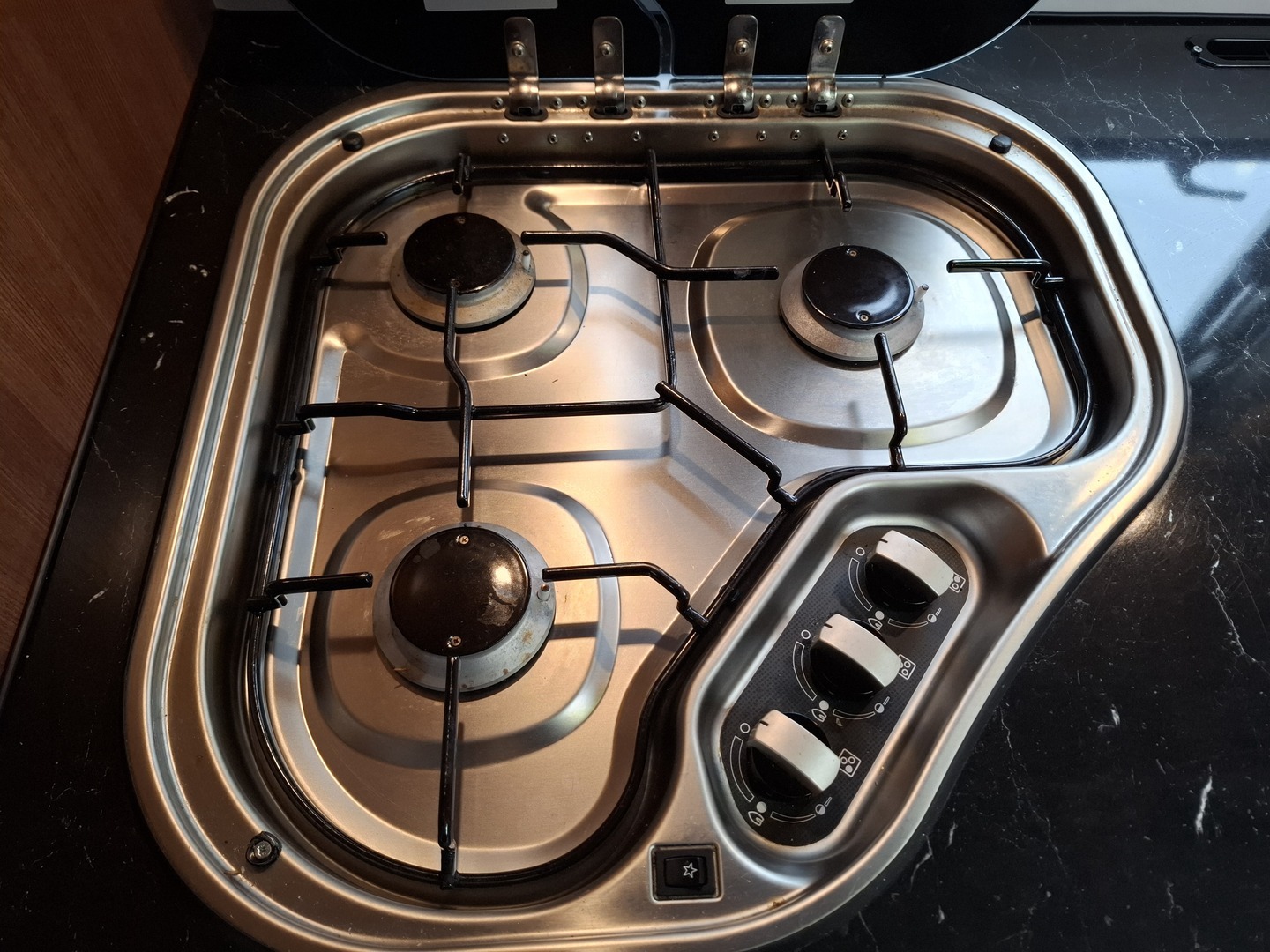 LMC Explorer Blackline i675 G 2015