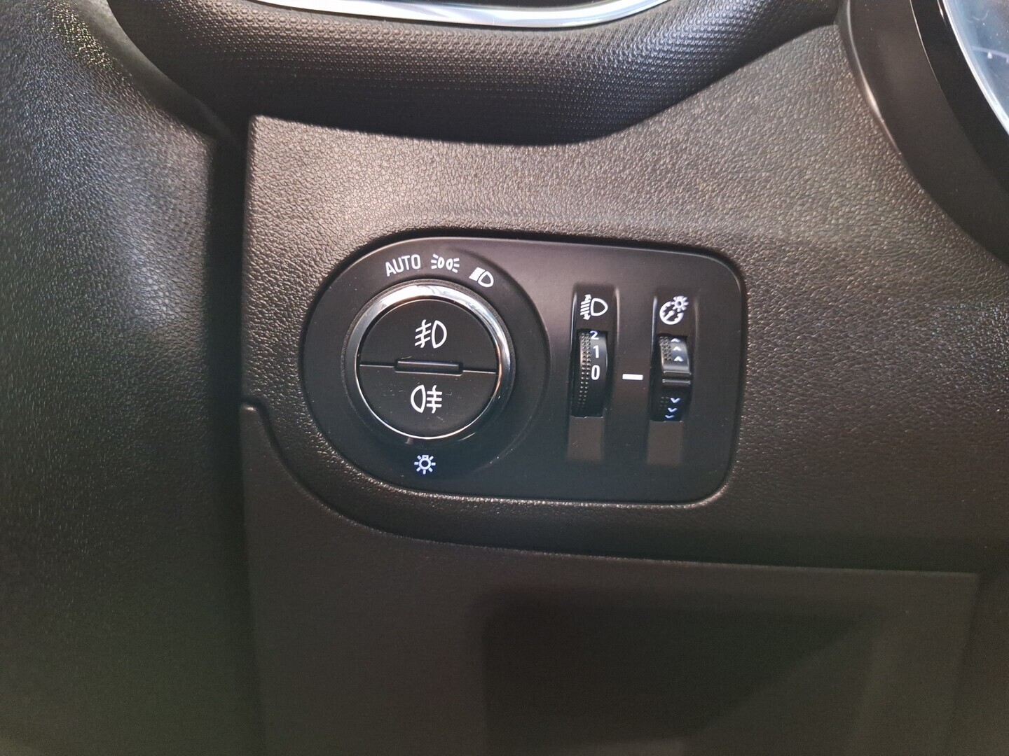 OPEL Crossland X 2018