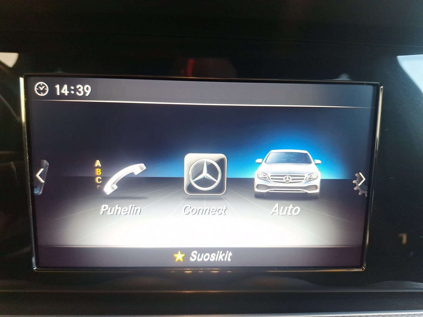 MERCEDES-BENZ E 2020