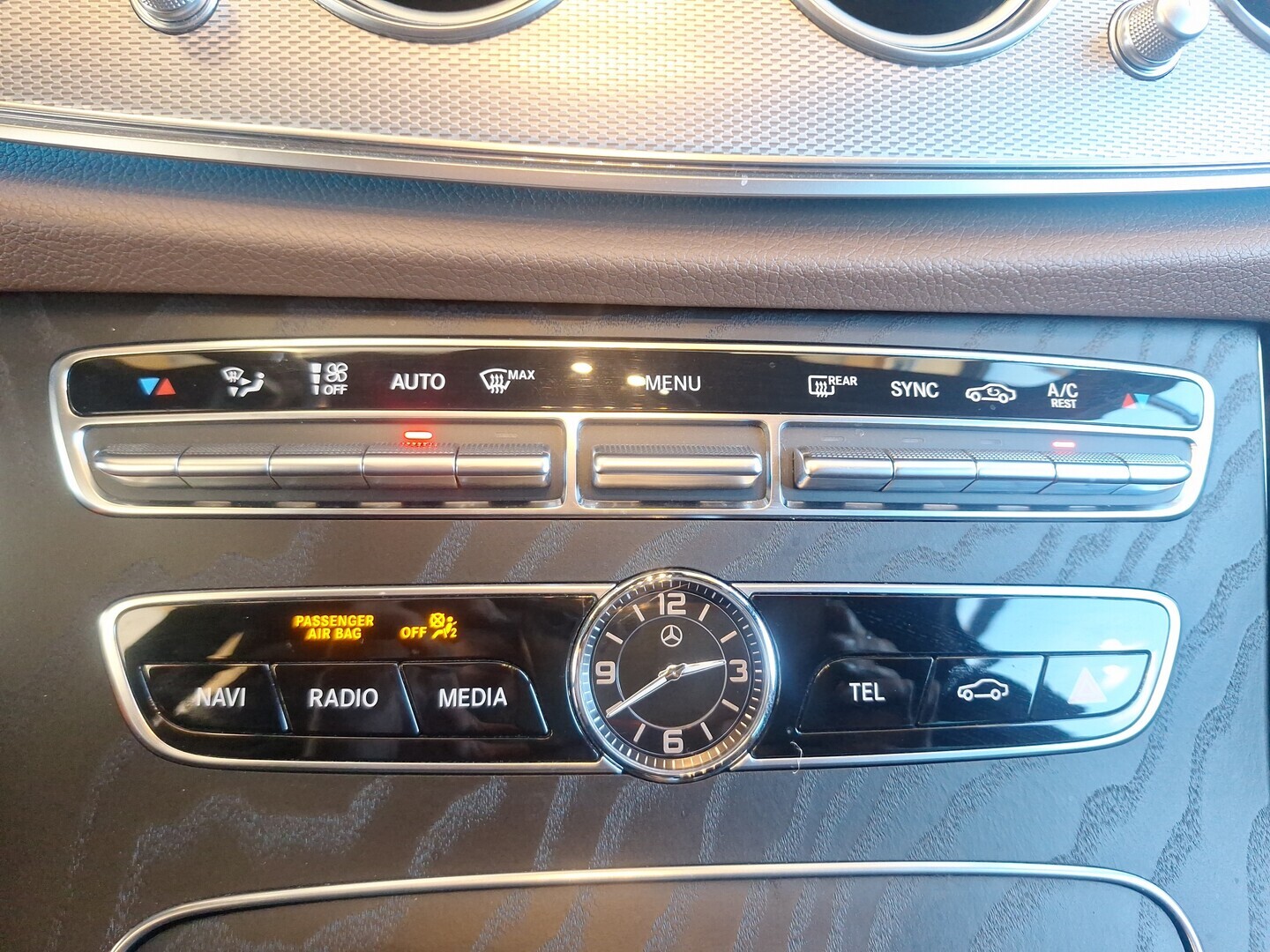 MERCEDES-BENZ E 2020