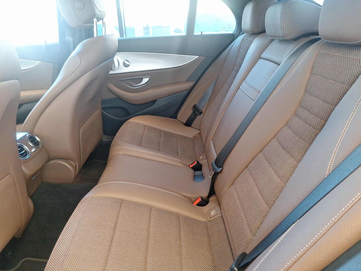 MERCEDES-BENZ E 2020