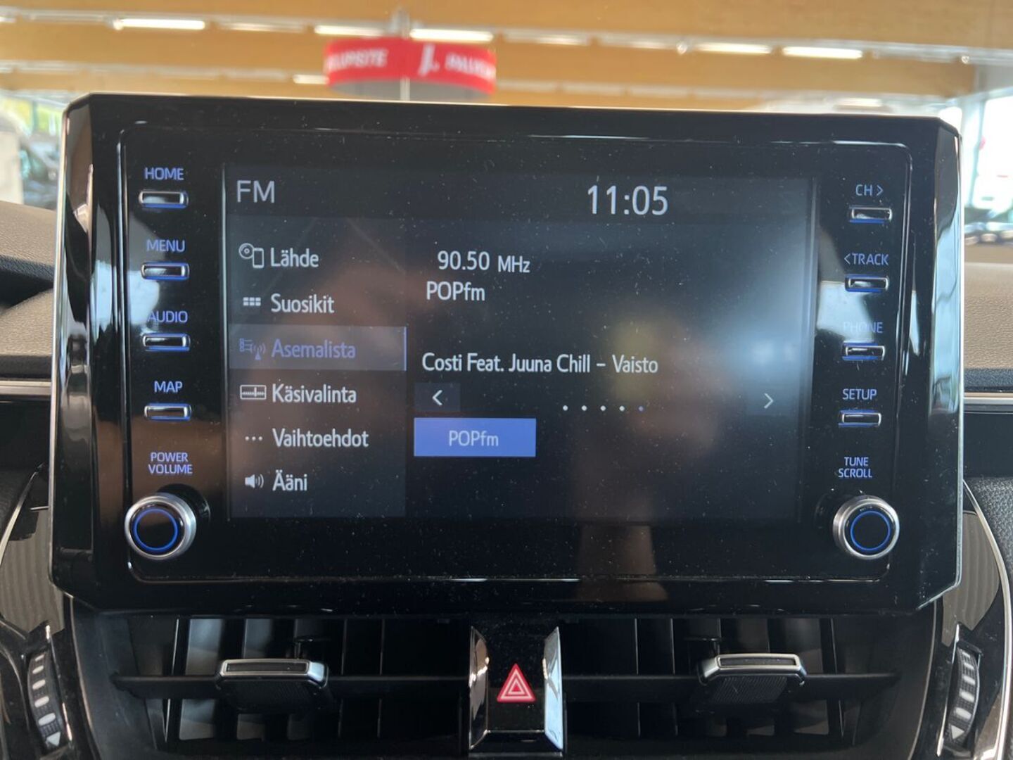 TOYOTA Corolla 15