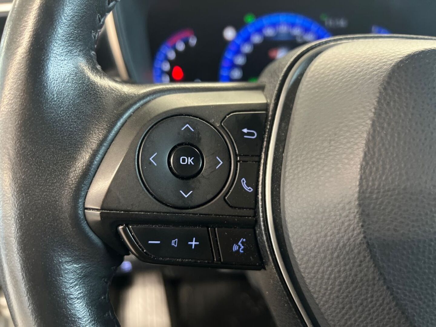 TOYOTA Corolla 24