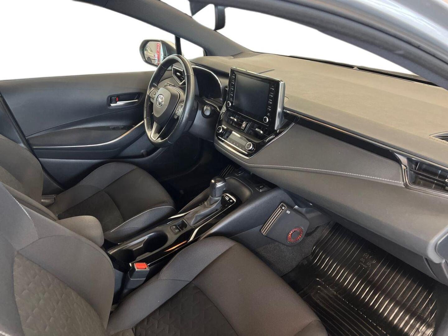 TOYOTA Corolla 9
