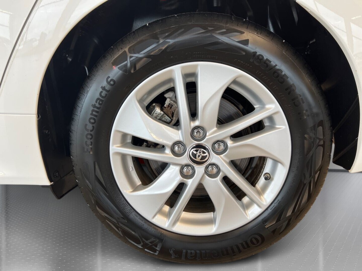 TOYOTA Yaris 2023
