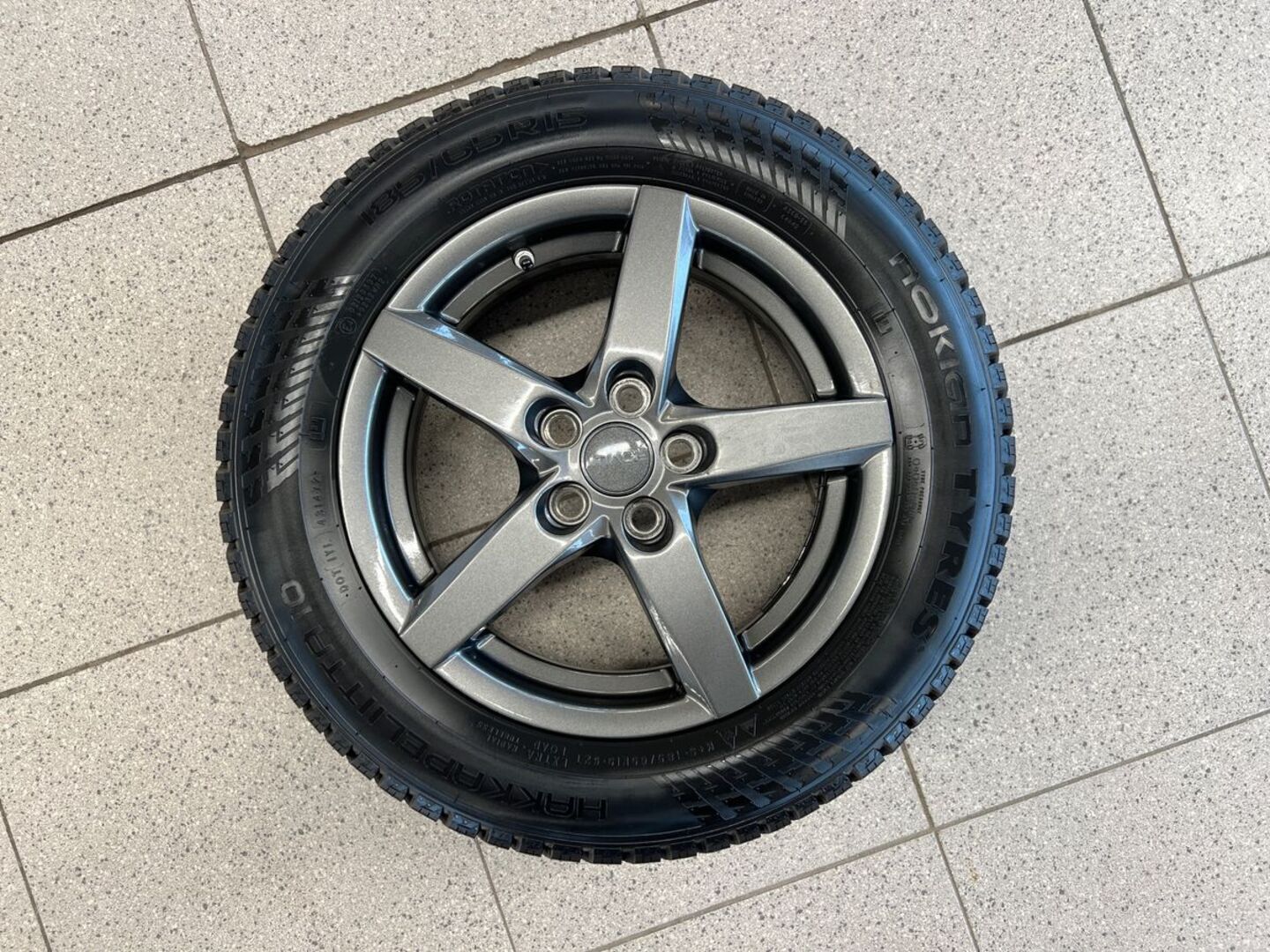 TOYOTA Yaris 2023
