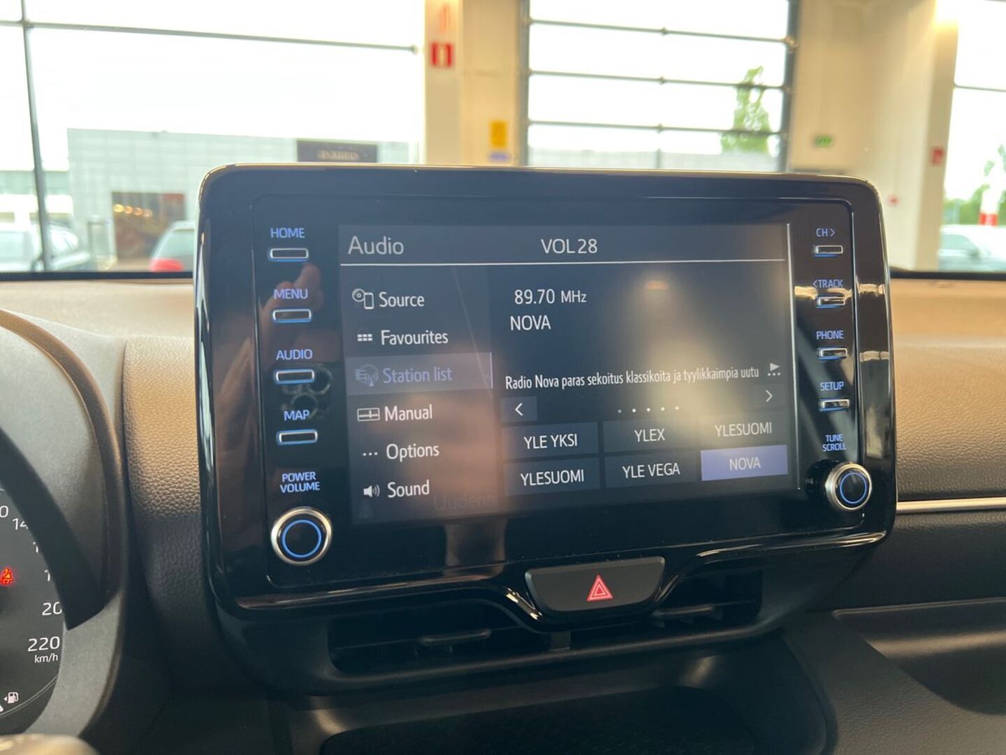 TOYOTA Yaris 2023