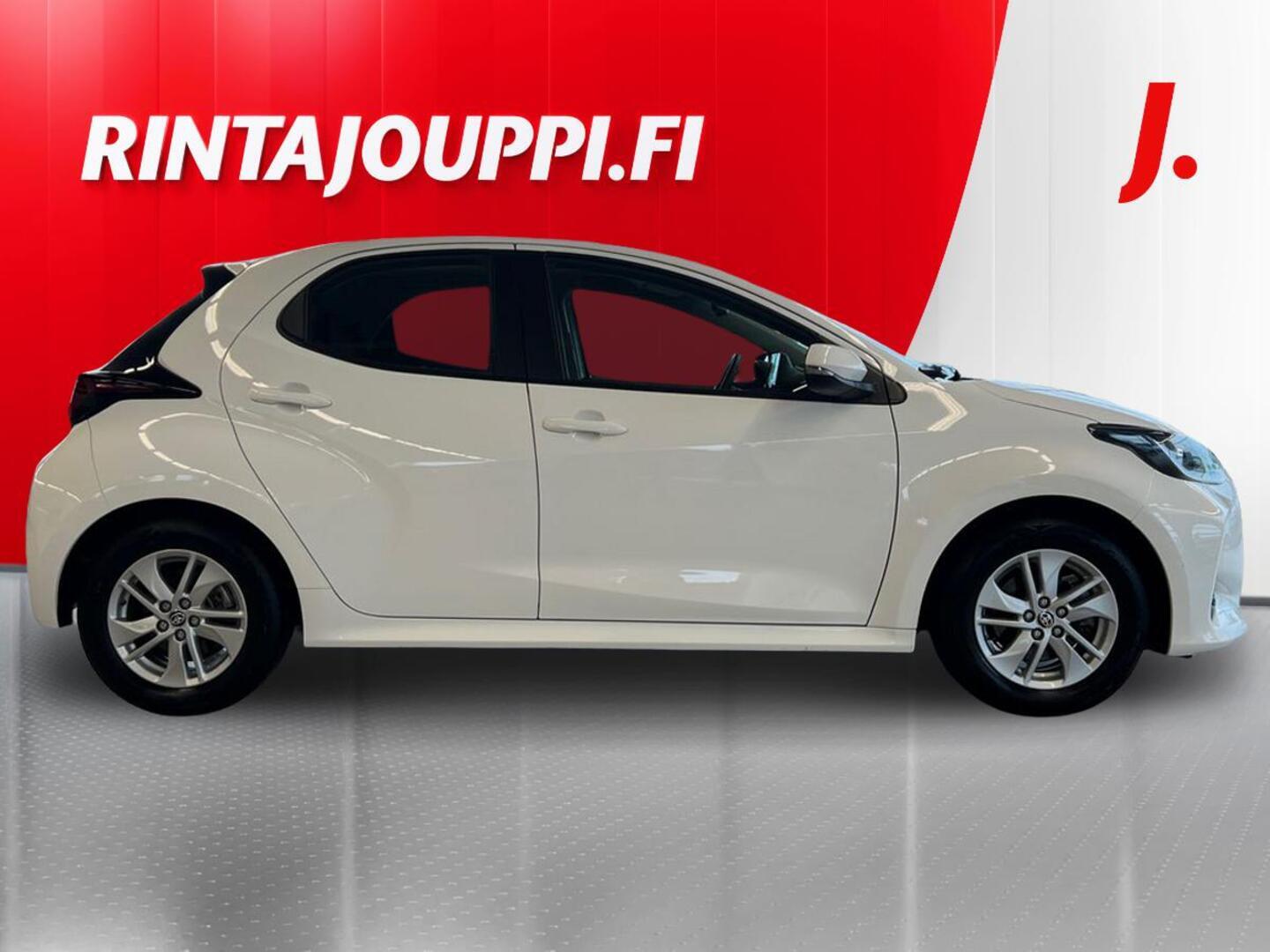 TOYOTA Yaris 2023
