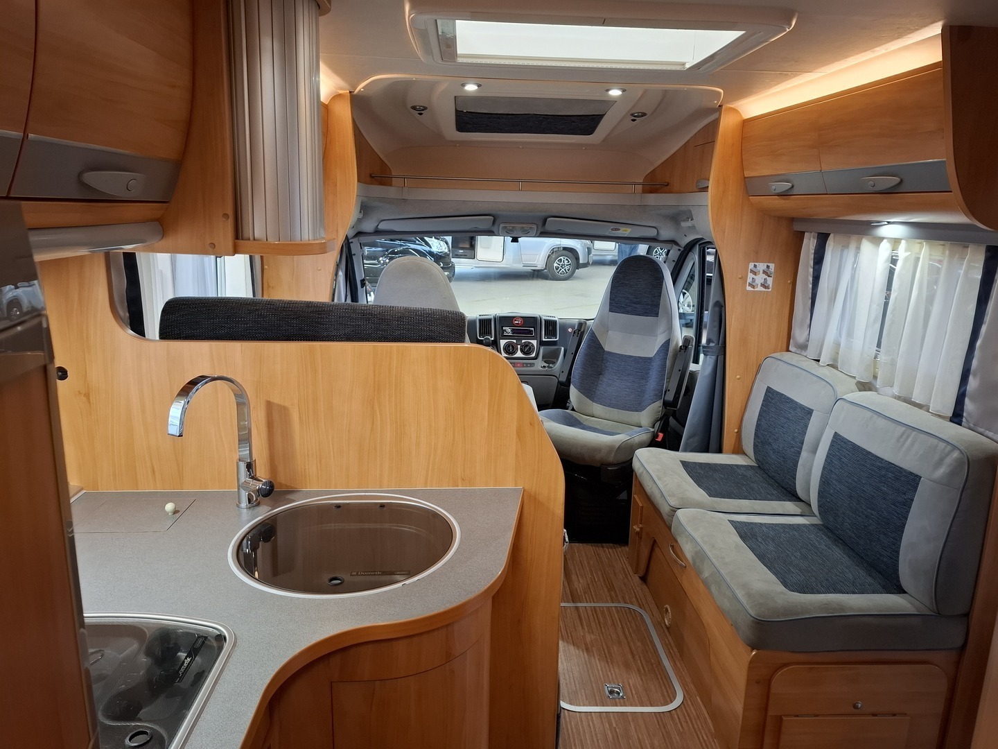 ADRIA Coral Plus 680 SP Silver Edition 2009