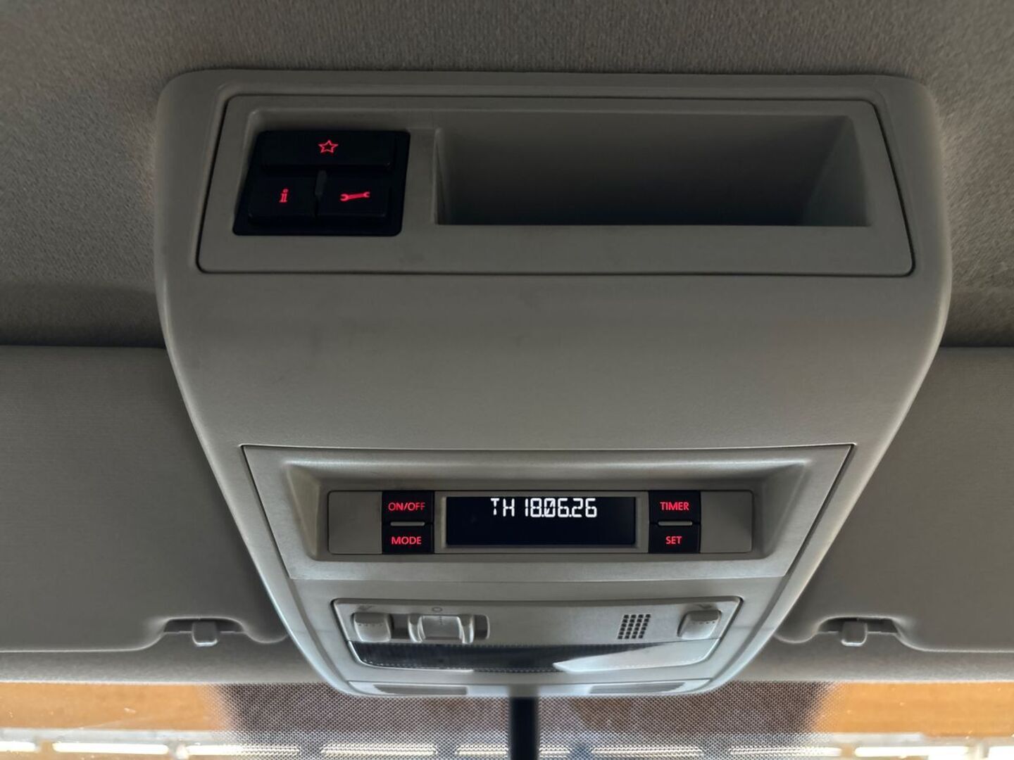 VOLKSWAGEN Transporter 2015