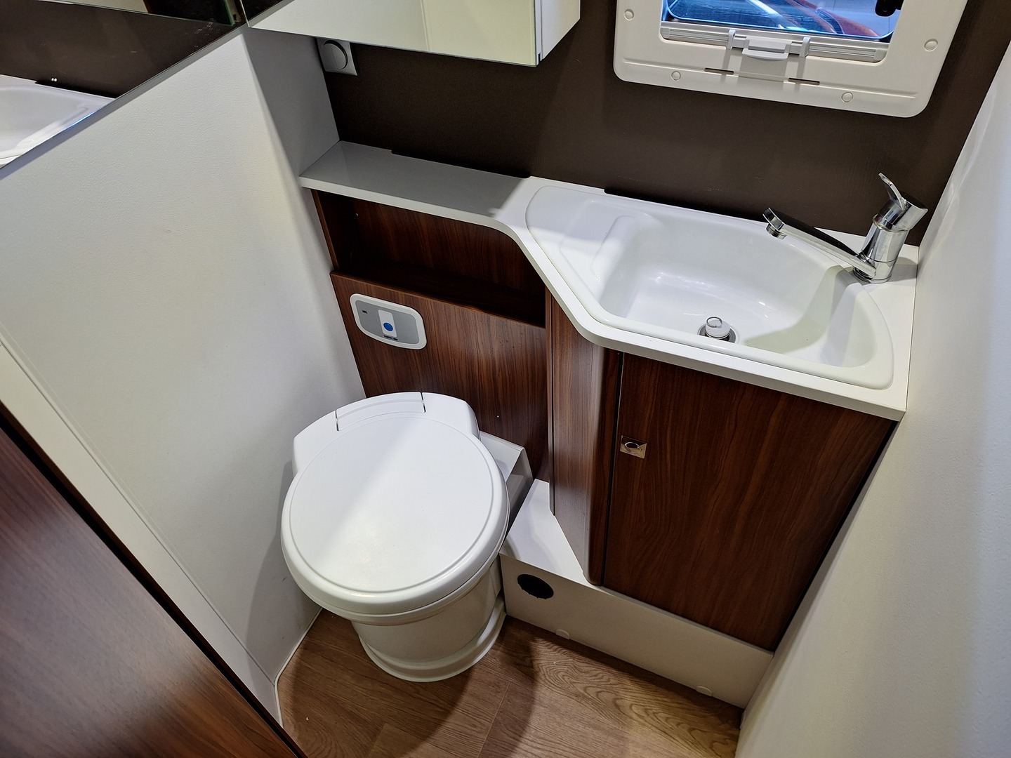 ADRIA Coral 670 SL Plus 2016