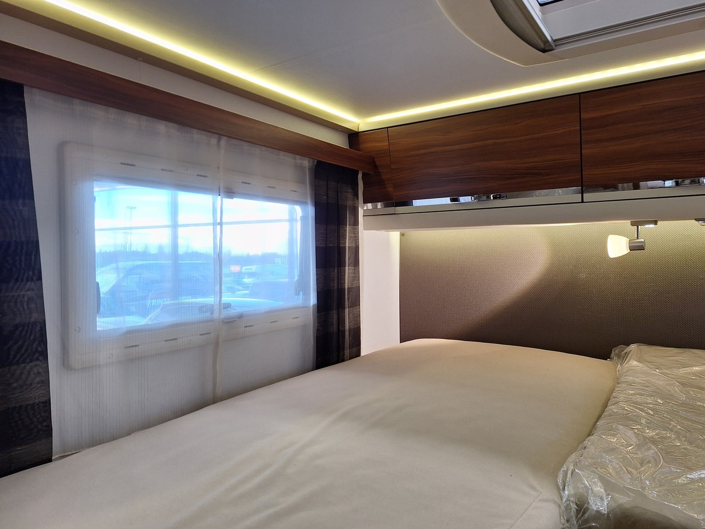 ADRIA Coral 670 SL Plus 2016
