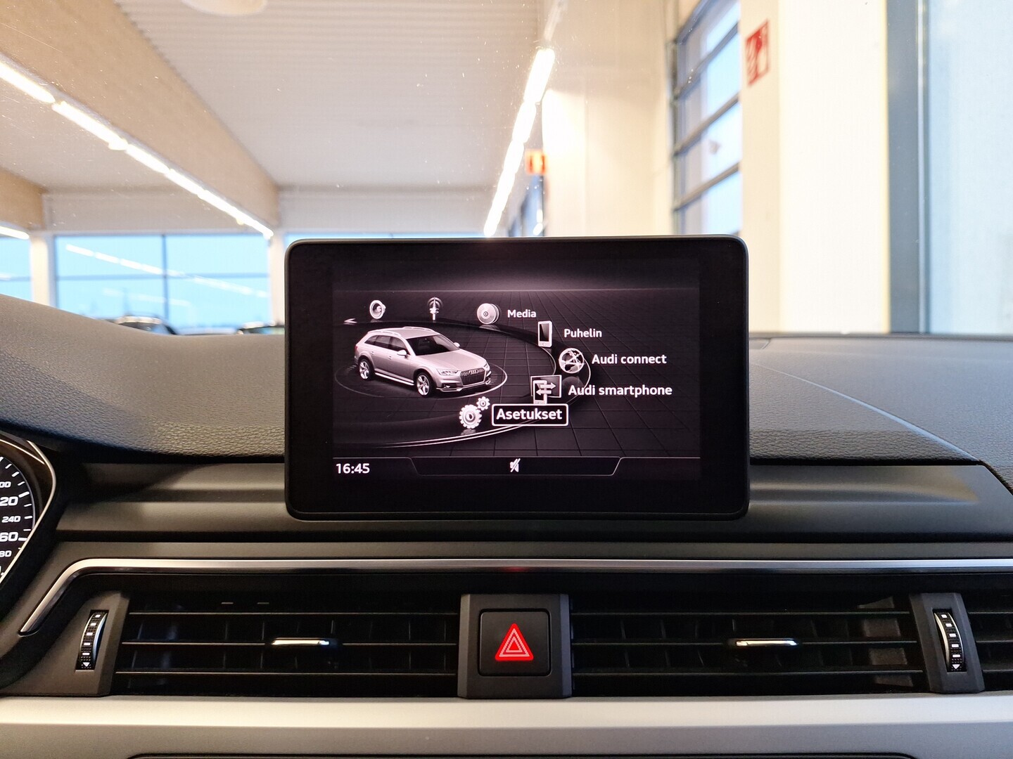 AUDI A4 allroad quattro 2018