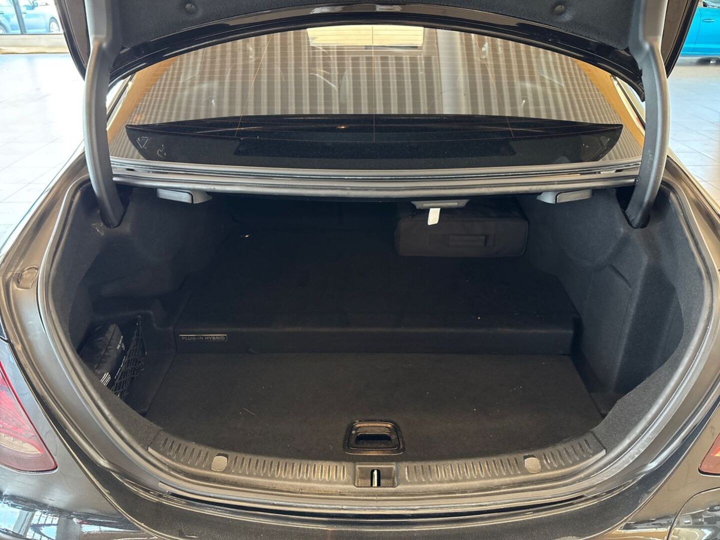 MERCEDES-BENZ E 2017