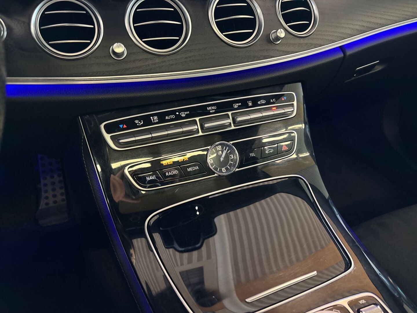 MERCEDES-BENZ E 2017