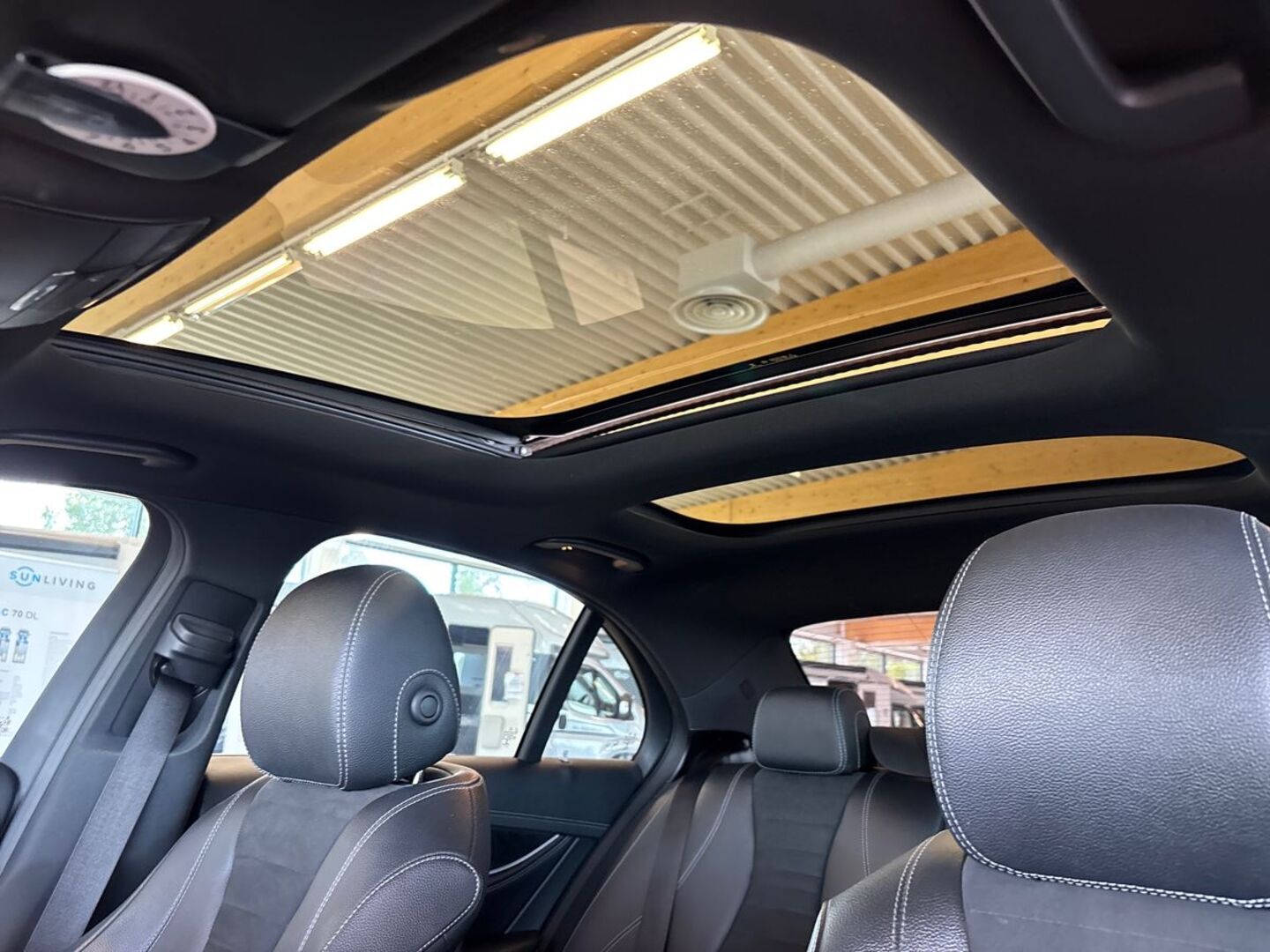 MERCEDES-BENZ E 2017