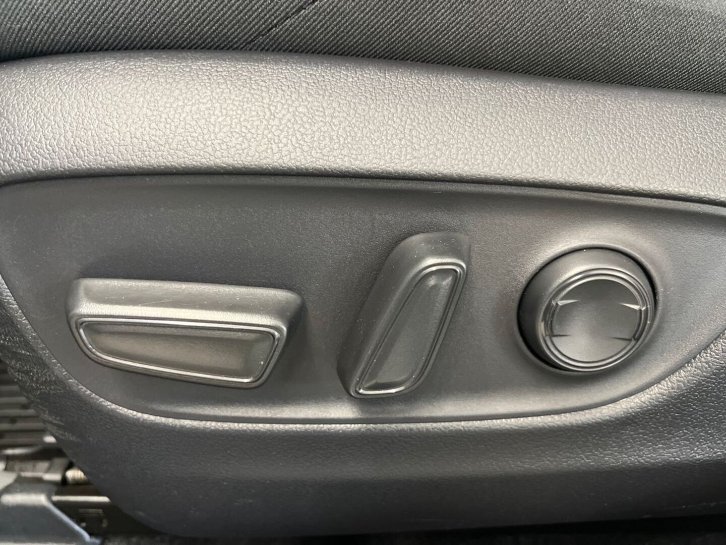 TOYOTA RAV4 Plug-in 2023