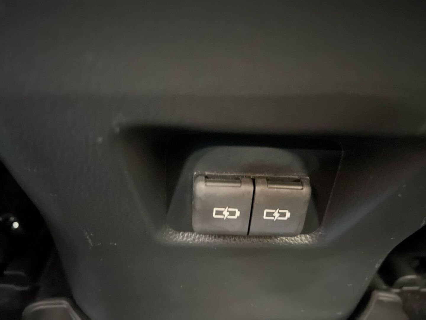 TOYOTA RAV4 Plug-in 2023