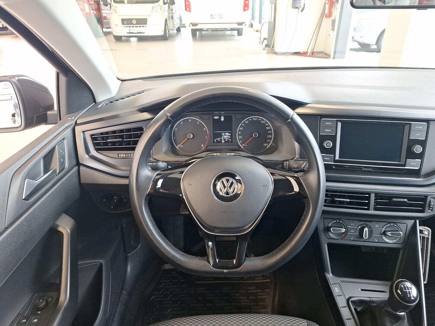 VOLKSWAGEN Polo 2020