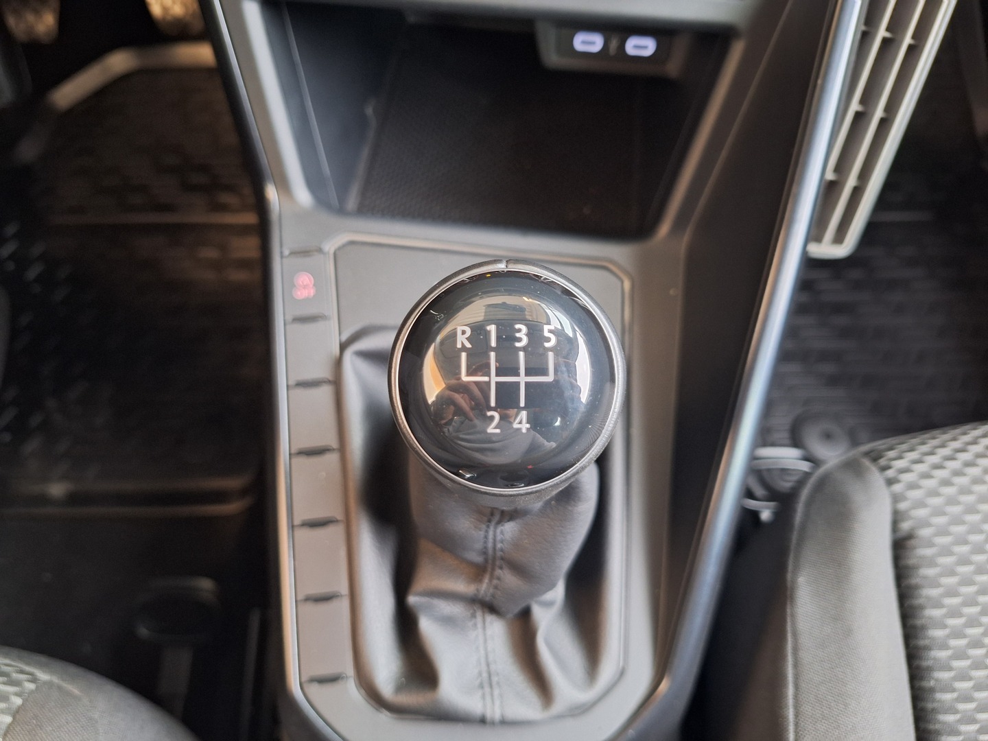 VOLKSWAGEN Polo 2020
