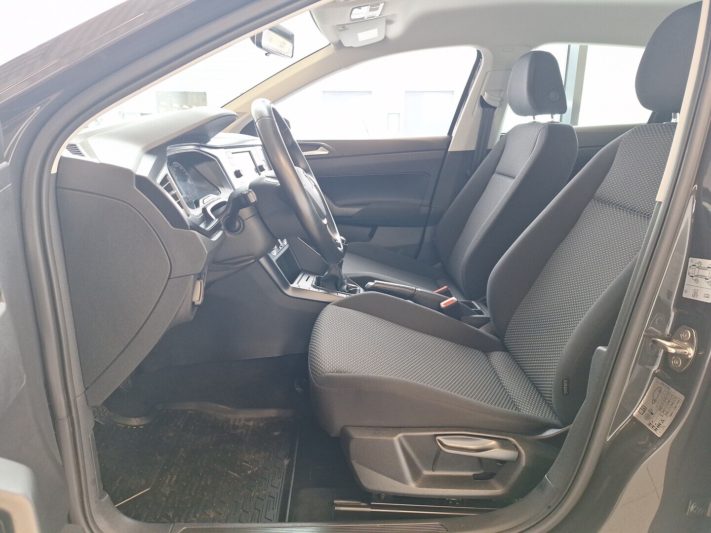 VOLKSWAGEN Polo 2020