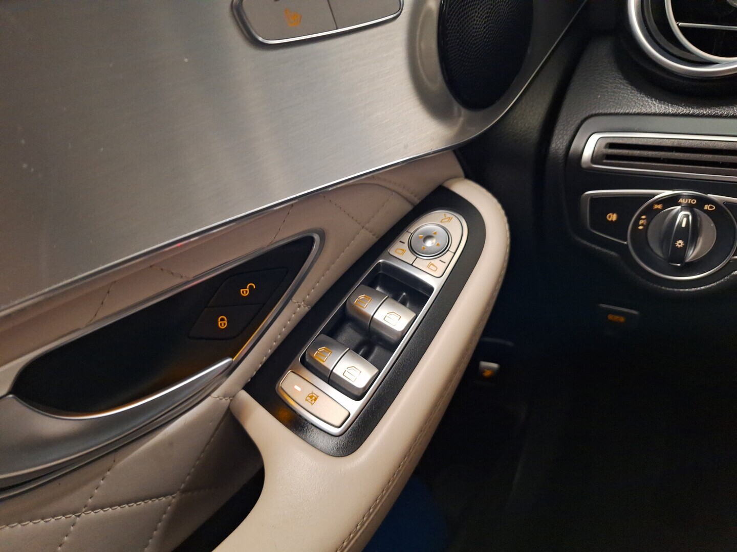 MERCEDES-BENZ GLC 2017