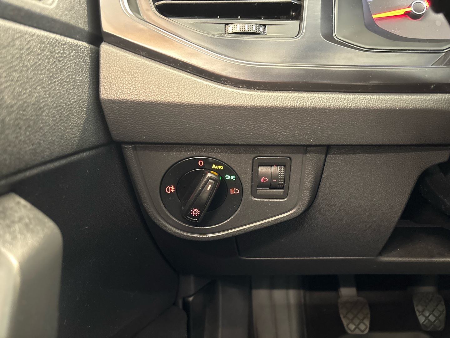 VOLKSWAGEN Polo 2021