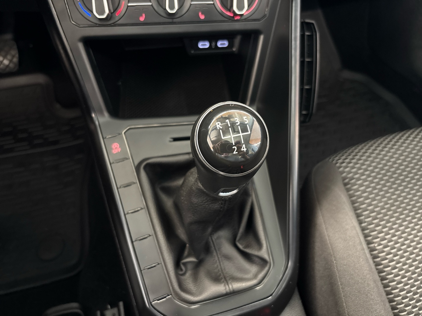 VOLKSWAGEN Polo 2021