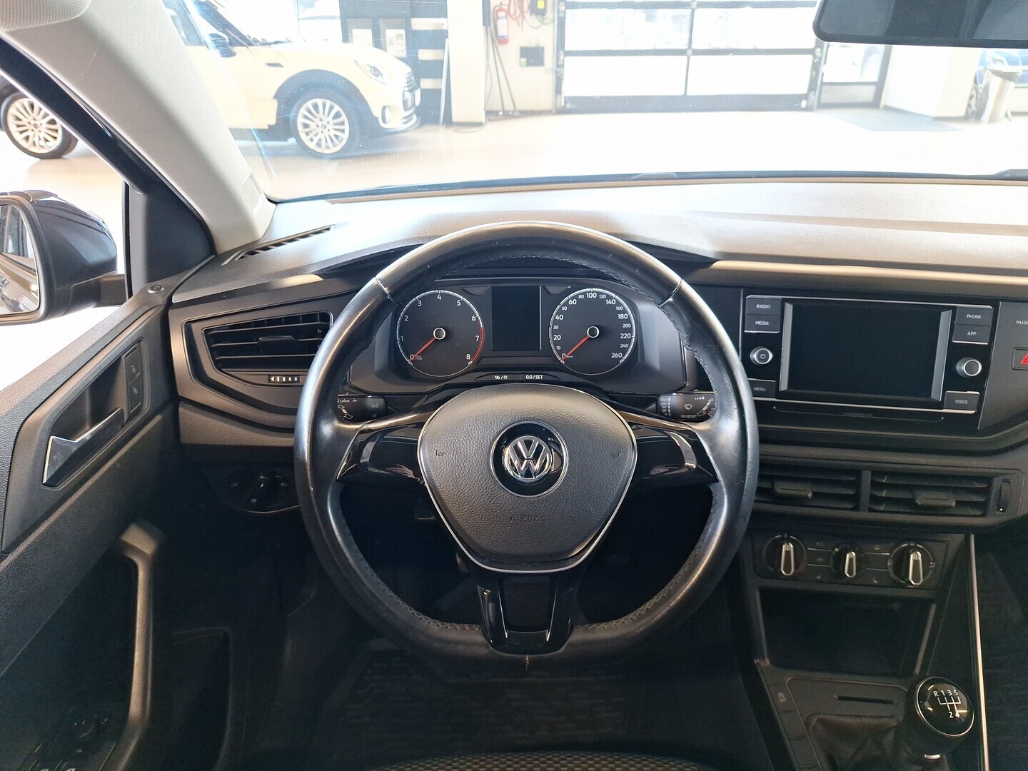 VOLKSWAGEN Polo 2020