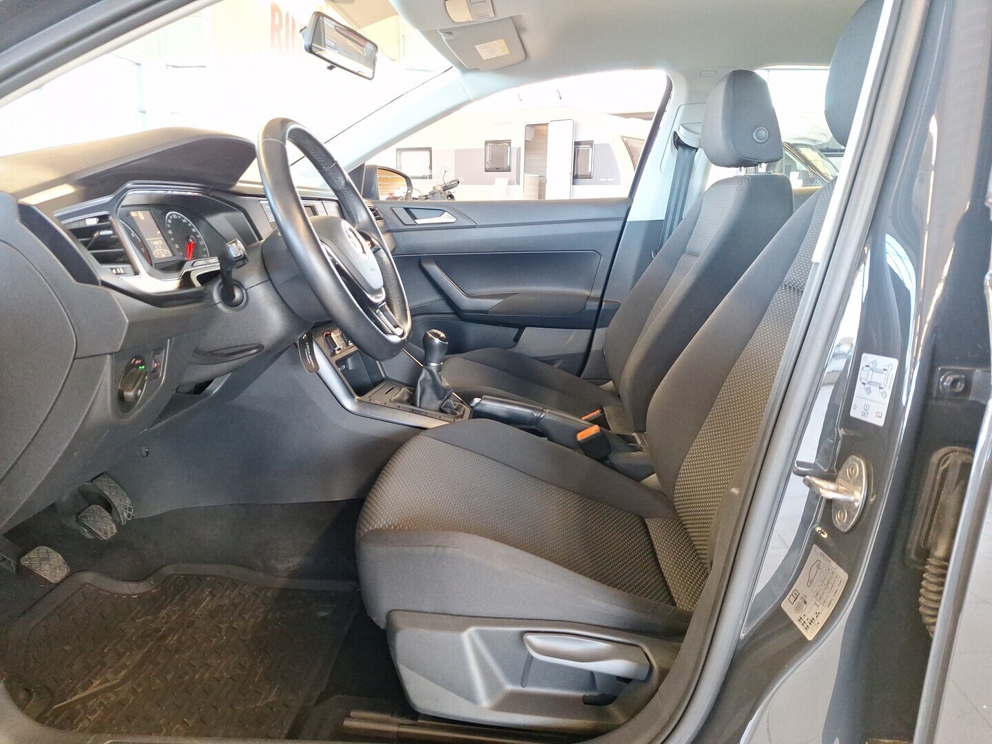 VOLKSWAGEN Polo 2020