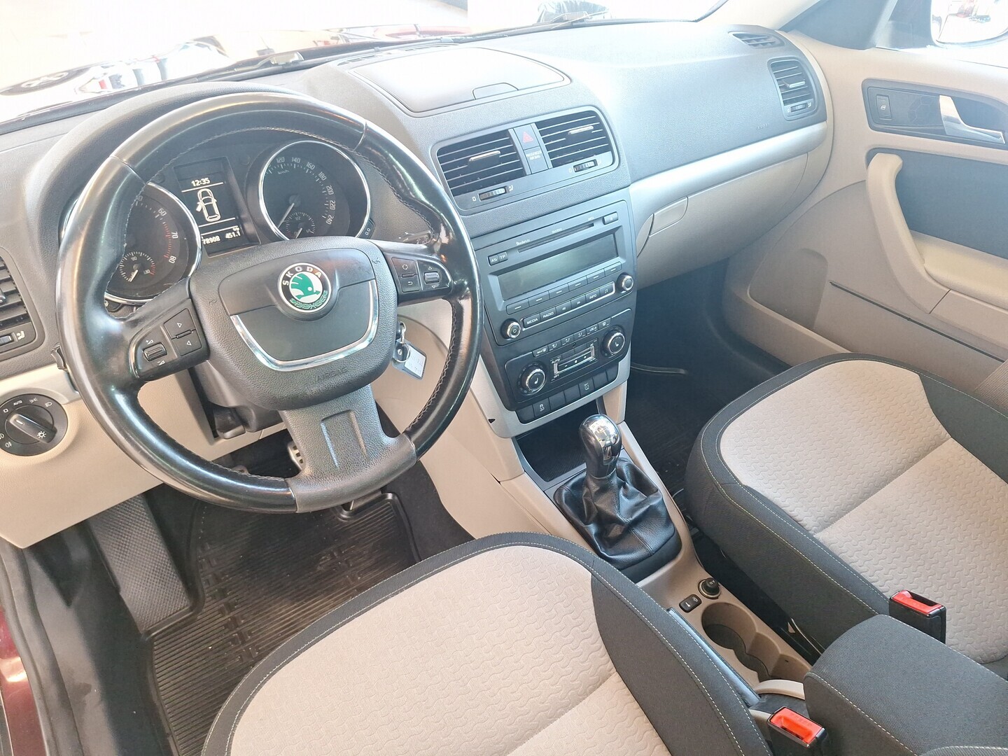 SKODA Yeti 2010